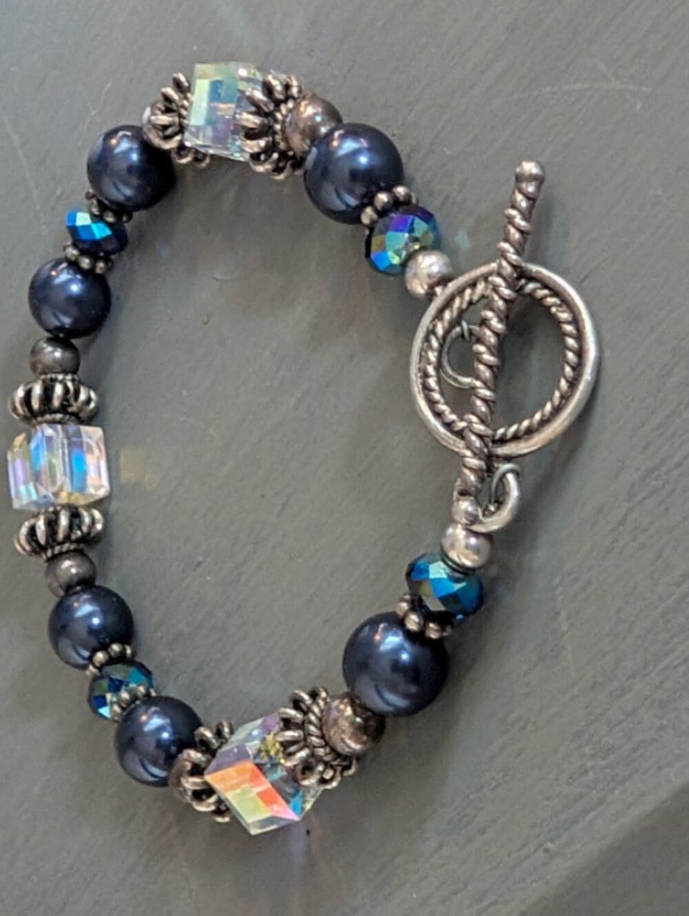 Colored Pearls & Crystal Beaded  Bracelet Toggle Clasp - Picture 3 of 4